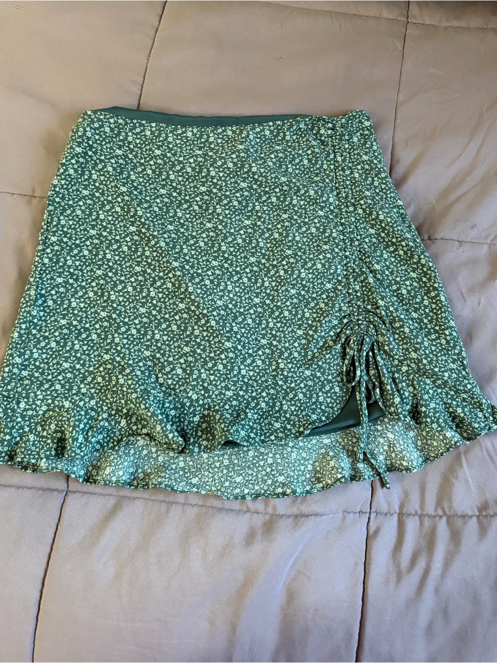 Forever 21 Green Floral Ruffle Mini Skirt